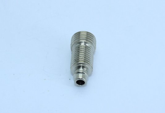 Bico de saída 1/4 x 7/16 em metal