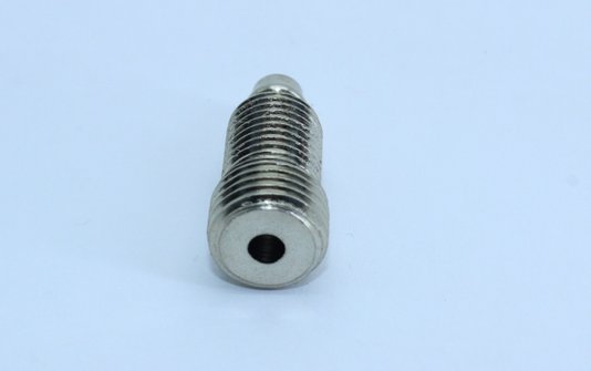 Bico de saída 1/4 x 7/16 em metal