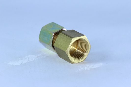 Conector fêmea 8mm x m16