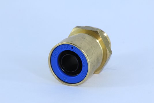 Conexão reta m22 para tubo 16mm