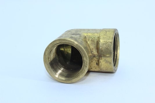 Cotovelo fêmea/ fêmea m22 x 1,5mm