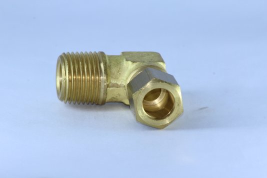 Cotovelo macho 1/2 x 1/2 npt