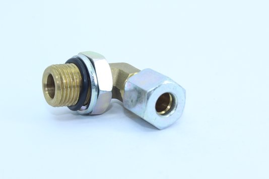 Cotovelo macho com contra porca 8mm x m16