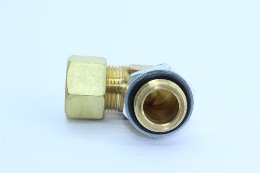 Cotovelo macho com oring 16mm x m22