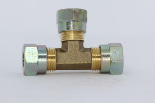 Tee união emenda em metal 10mm
