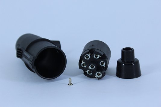 Tomada macho 7 p redonda (plastico)