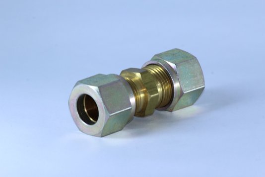 União emenda em metal 15mm