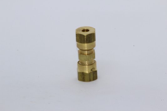 União emenda em metal 4mm