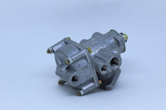 Valvula rele emergência re 4/3s m22 x m16 x 1,5 haldex