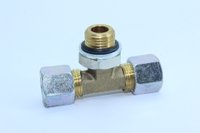 Tee macho central c/ contra porca 10mm x m16